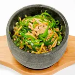 チンジャオロース丼（上海亭 梅島店）