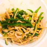 チンジャオロース丼（味中味）