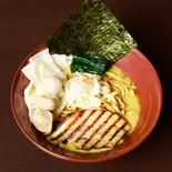 ワンタン入りカレーラーメン（カレーつけ麺専門店 しゅういち 恵比寿店）