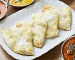 ココナッツチーズナン Coconut Cheese Naan(カシミールレストランカナHALAL)