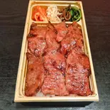 特選上カルビ弁当（焼肉ノーベル）