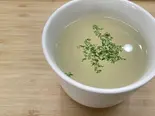 コンソメスープ（新鮮本マグロとたっぷり野菜POKEBOWL カナロア 押上店）