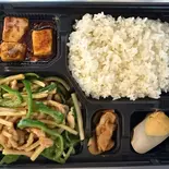 青椒肉絲弁当(香港餃子酒場 下北沢店)