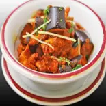 チキンと茄子のカレー Chicken Baigan Curry(TAJ MAHAL ASIAN DINING&BAR)