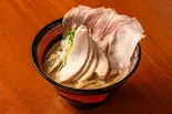 鶏白湯チャーシュー醬油ラーメン（noodle kitchen六九麺）