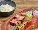 極厚牛タンステーキ（溶岩焼きグリルと世界のワイン 肉助）