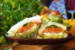 スモークサーモンとクリームチーズのサンドウィッチ Smoked salmon and cream cheese sandwich（ホットサンドとサンドイッチのお店 サンドウィッチマン 神楽坂）