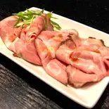 国産豚肩ロースのローストポークチャーシュー盛り(雨ニモマケズ)
