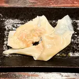 自家製ワンタン2枚（麺処 三虎）