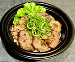 タン丼（鶏と牛の焼肉店 五分五分）