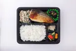 鯖の漬け焼き弁当（菜食美つき朋）