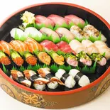 桔梗(ききょう)〈3人前〉30貫（出前寿司千両箱 総本店）