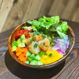 【アスタキサンチンでアンチエイジング】海老のPOKEBOWL（新鮮本マグロとたっぷり野菜POKEBOWL カナロア 押上店）