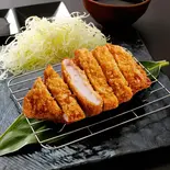 熟成 三元豚厚切りロースカツ膳≪9233≫(恵比寿キムカツ 三宮南店)