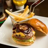 ベーコンチーズバーガー（shake tree burger＆bar）