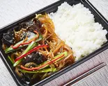 チャプチェ丼 잡채덮밥 Japchae Rice Bowl（チキンなら）