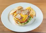 ベーコンチーズバーガー（テンパイ）