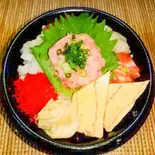 彩り丼（神田一番寿司白山店）