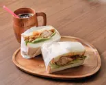 チキンサンドドリンクセット（塗り絵カフェ ＆Green）
