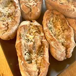 ハニー＆ゴルゴンゾーラ Honey ＆ Gorgonzola（Manhattan Bakery ＆ Wine bar）