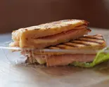 ホットサンド(ハムチーズ)(カフェデニム)