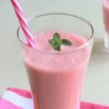 ストロベリーラッシー Lサイズ Strawberry  lassi（ゴクルインドレストラン福大前Gokul Indianrestaurant）