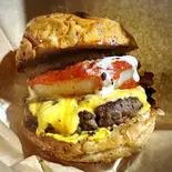 パインチーズバーガー(フレンチフライ付き)（スタンドココペリ (CAFE＆BAR Thunderbird)）