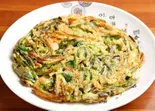 唐辛子ニラチヂミ（韓国料理専門店「ククク」大島店）