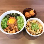 【人気No3】台湾まぜそば・豚マヨ丼・からあげ2個セット（ラーメンKING）