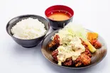 チキン南蛮風からあげ弁当(唐揚げ4個入り、みそ汁付)（きしから 春日野道店）