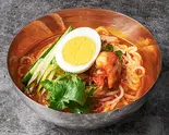 辛 盛岡式自家製辛冷麺(パクチー) ※檸檬なし（厳選黒毛和牛の肉丼 日吉店）