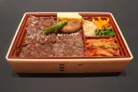 炭火焼き黒毛和牛特上カルビ（あみやき青麗）