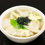 餅と餃子スープ(ライス別)(兄夫食堂 赤坂本店)