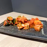 キムチの盛り合わせ(焼肉よいん)