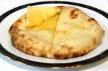 チーズナン（JUCTION NAMBA INDIAN AND NEPALI RESTAURANT）