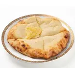 チーズナン Cheese Naan（SAKURA INDIAN RESTAURANT）