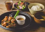 【セット】鬼にんにくハンバーグセット（山本のハンバーグ 札幌店）