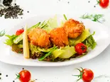 フライドチキンのサラダ【深夜】(贅沢サラダと具だくさんスープ 新中野 S&S)