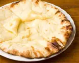 チーズナン cheese nan(クミン インドネパールレストラン&bar Kumin Indian Nepali Restaurant & Bar)