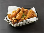 ★チキンコンボセット【もも肉4PC・手羽先3PC・大根漬け・お餅付き】（マニマニチキン）