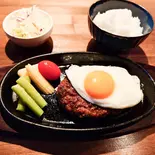 目玉焼き牛タンハンバーグ ライスセット（牛タンハンバーグレストラン FAR）