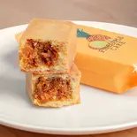金沙鳳梨酥/塩漬け卵黄入りパイナップルケーキ（華菓社）