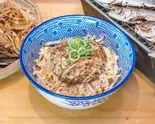豚マヨ丼（吉岡マグロ節センター）