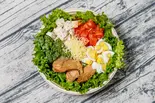 【美肌効果】サーモン・シーザーサラダボウル【Beautiful Skin Effect】Salmon Caesar Salad Bowl（チョップドサラダ専門店 フィットグリーン 新宿 Chopped Salad FitGreen Shinjuku）