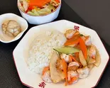 彩り野菜海老炒め（洋食中華 滋々）