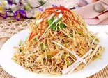 細切り押し豆腐の和え物/拌干丝（延边烧烤 麻辣湯）