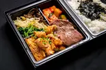 黒毛和牛ホルモンミックス弁当220g（六本木焼肉MASU）
