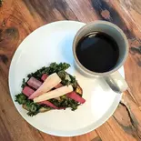 おまかせ惣菜パンとドリンクセット（Universal Bakes and Cafe）
