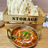 当店イチオシ！スパイシーチキンマサラ(Spicy Chicken Masala)（ダージリンスパイス潮見店）
