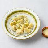 ロシアのひとくち餃子ペリメニ+ディルとキャベツのコールスロー（イクラバル）